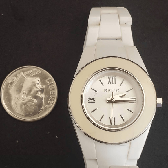Relic Petit Ladies Watch Cream Colored‎ Enamel Bezel and White Band Silver Tone - Picture 5 of 8